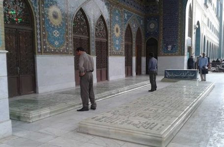 ناگفته هایی از خاکسپاری 60 شهید خرمشهر در باغ ملی قم
