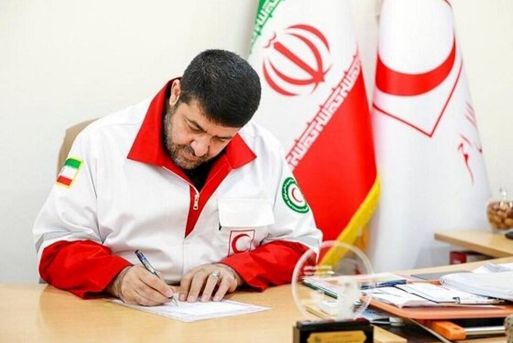 چراغ | هلال احمر کولیوند: اعضای هلال احمر چراغ مهربانی و نوع دوستی را روشن نگاه داشته اند