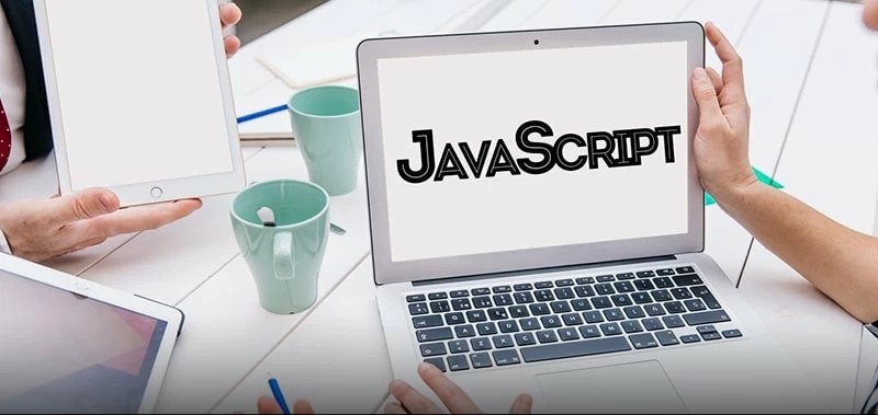 چرا یادگیری JavaScript در طراحی وب ضروری است؟